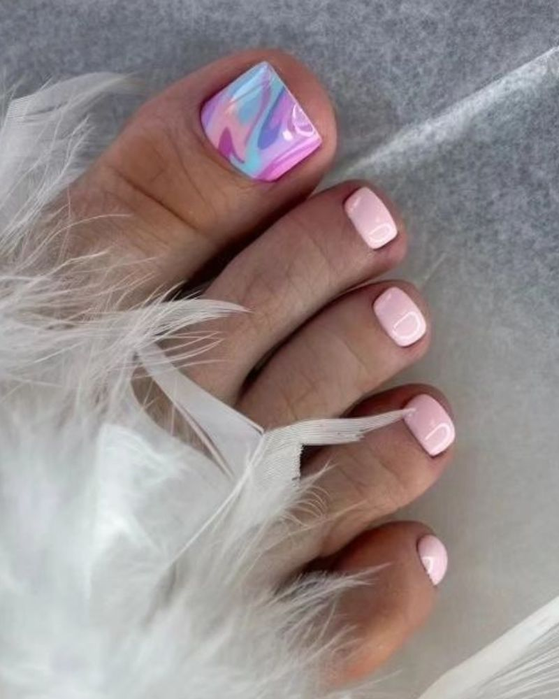 Pastel toe nails