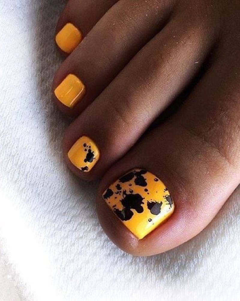 Fun toe nail art for summer