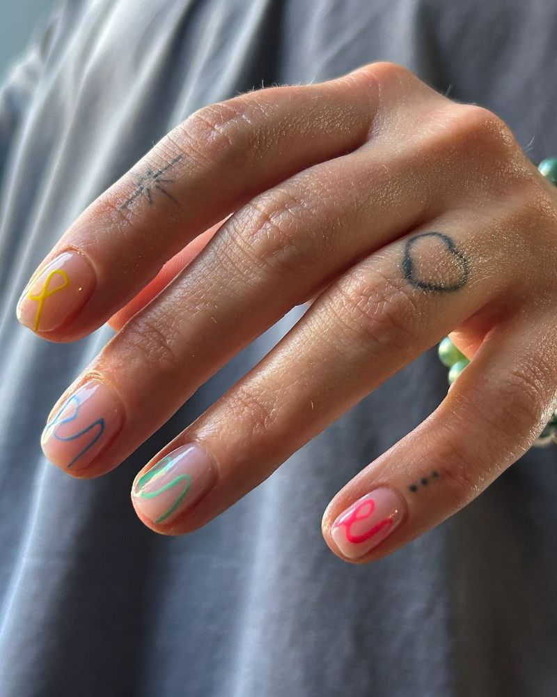 short and Bright summer nail art  designs