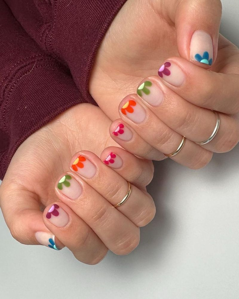 short and Bright summer nail art  designs