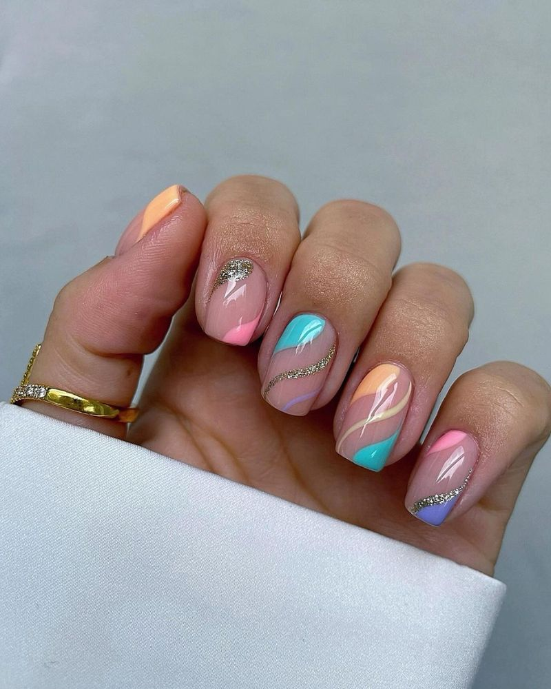 short and Bright summer nail art  designs