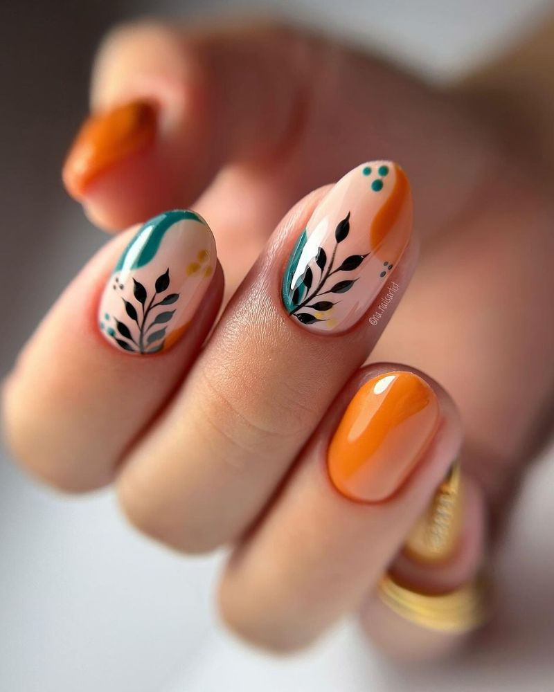 short and Bright summer nail art  designs