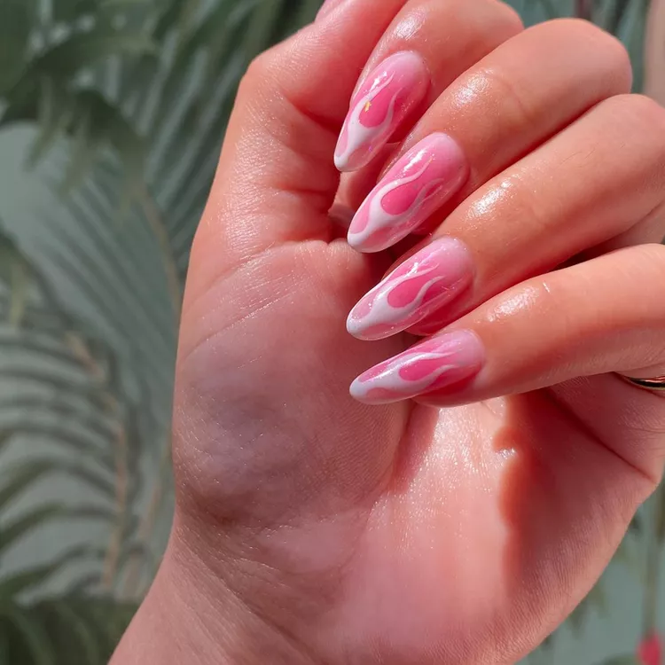 August nail ideas 