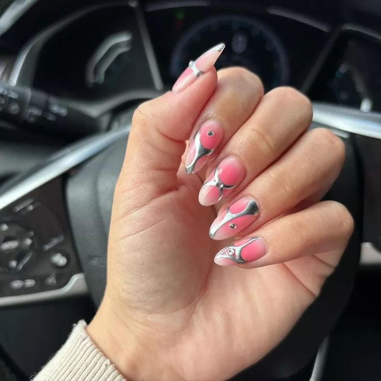 August nail ideas 