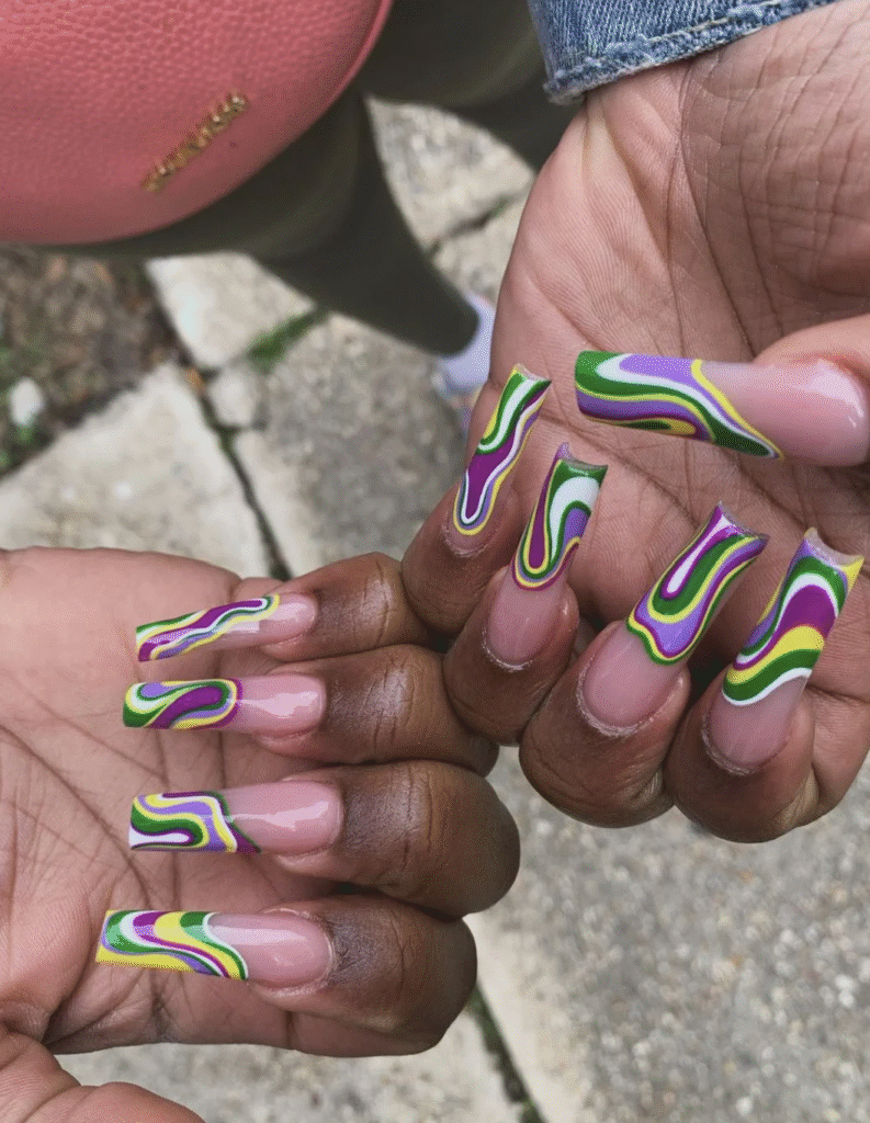 Swirl Nails