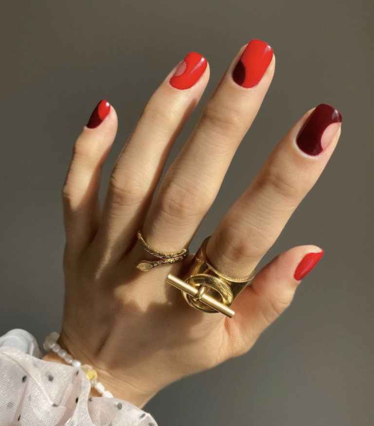 red fall nails